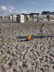 Kind.Strand.big.jpg (807625 Byte)